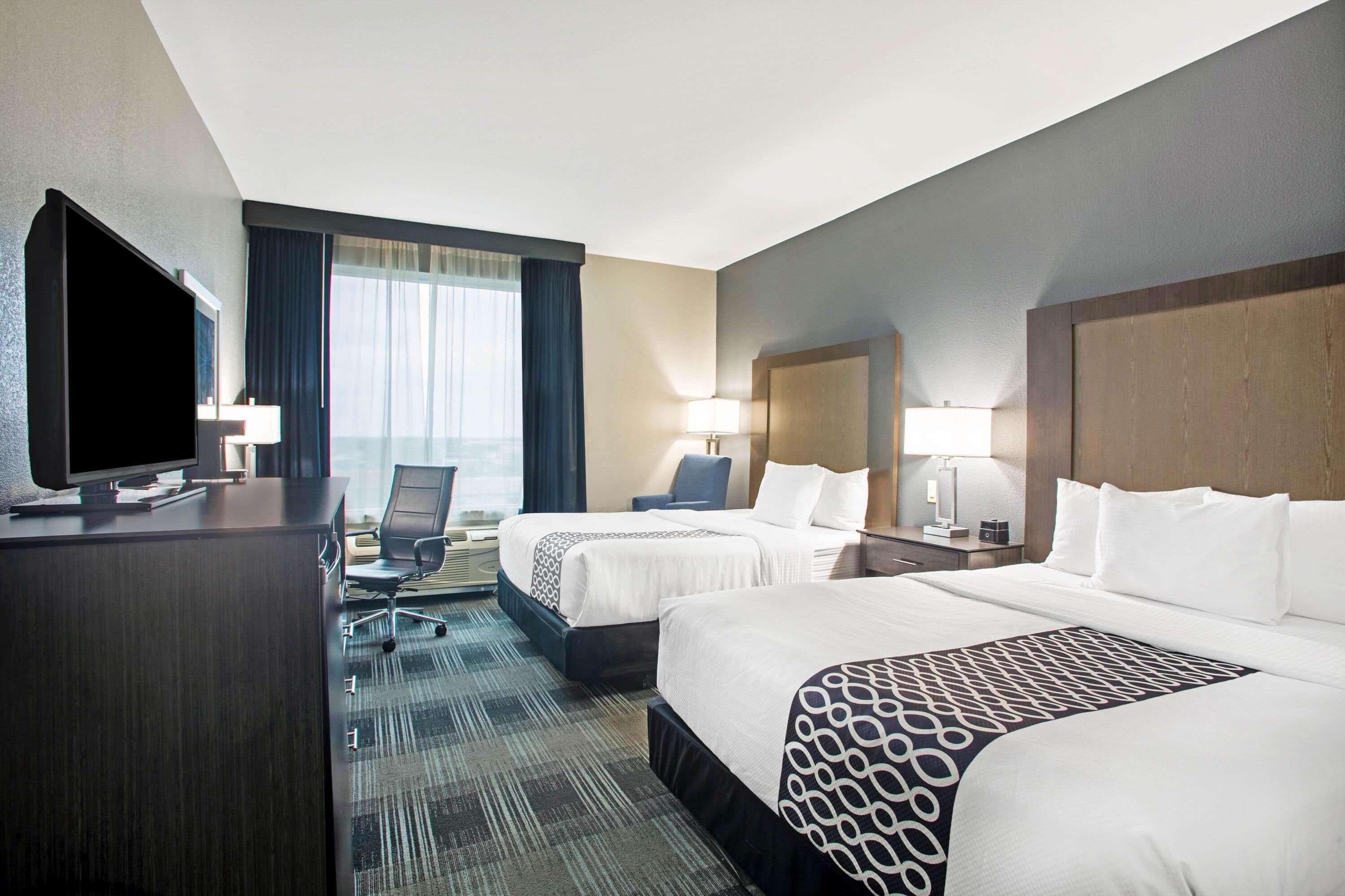 La Quinta By Wyndham Victoria - South Exterior foto